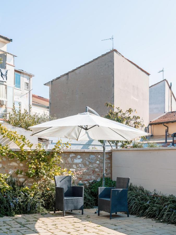 Elegante Villetta Viareggio Exterior foto
